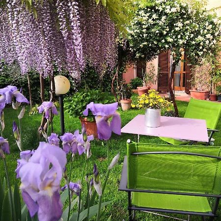 Al Giardino Di Alice Bed and Breakfast Perugia Eksteriør billede