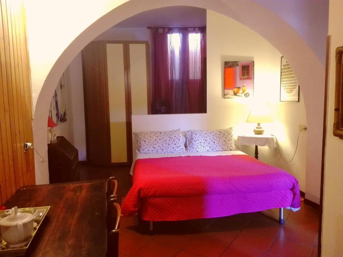 Al Giardino Di Alice Bed and Breakfast Perugia Eksteriør billede