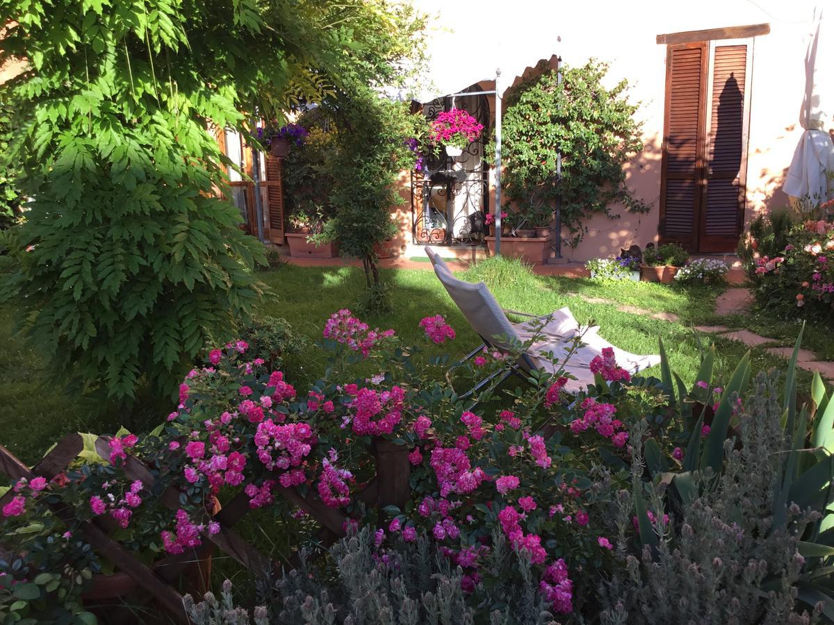 Al Giardino Di Alice Bed and Breakfast Perugia Eksteriør billede