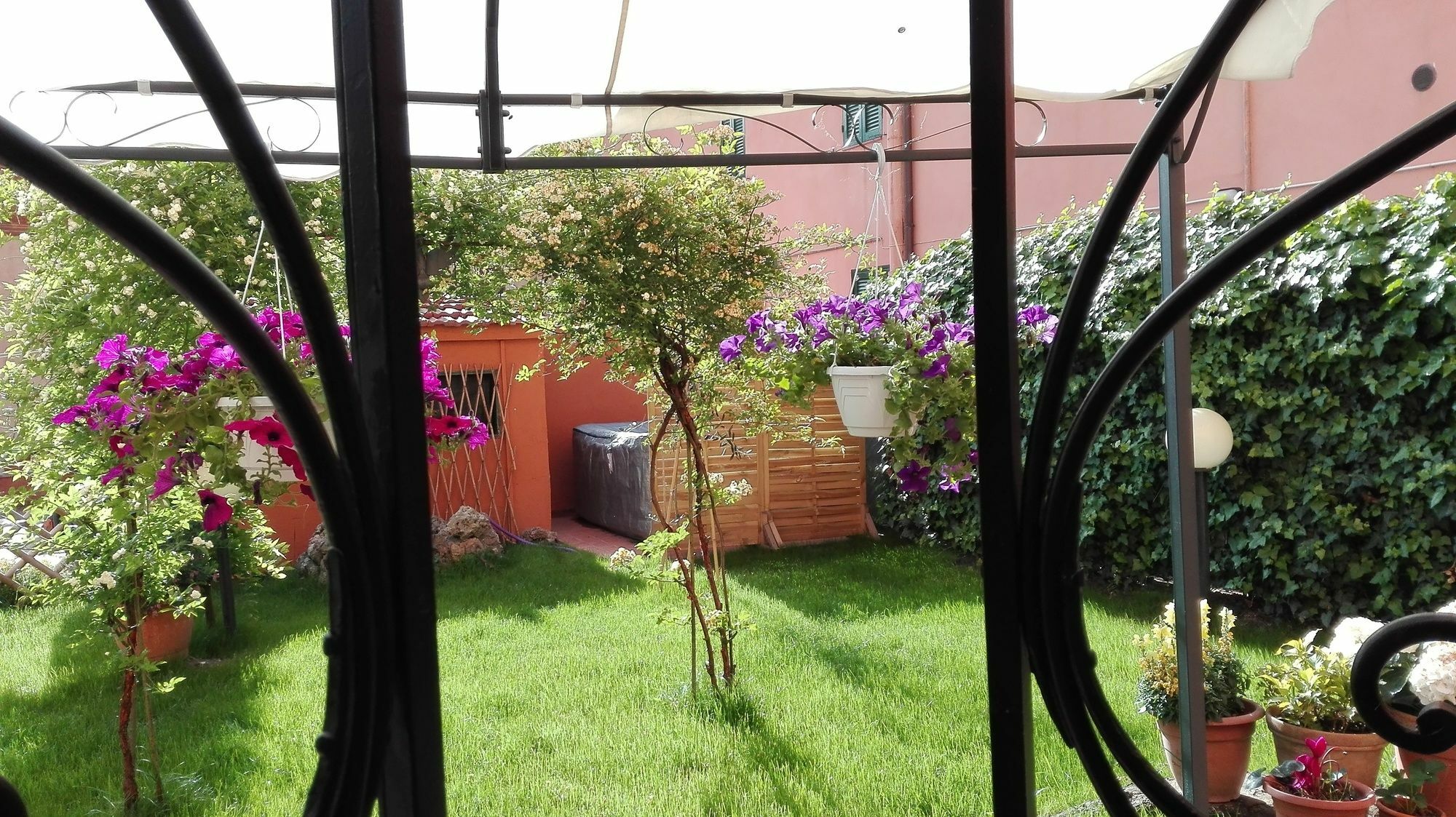 Al Giardino Di Alice Bed and Breakfast Perugia Eksteriør billede