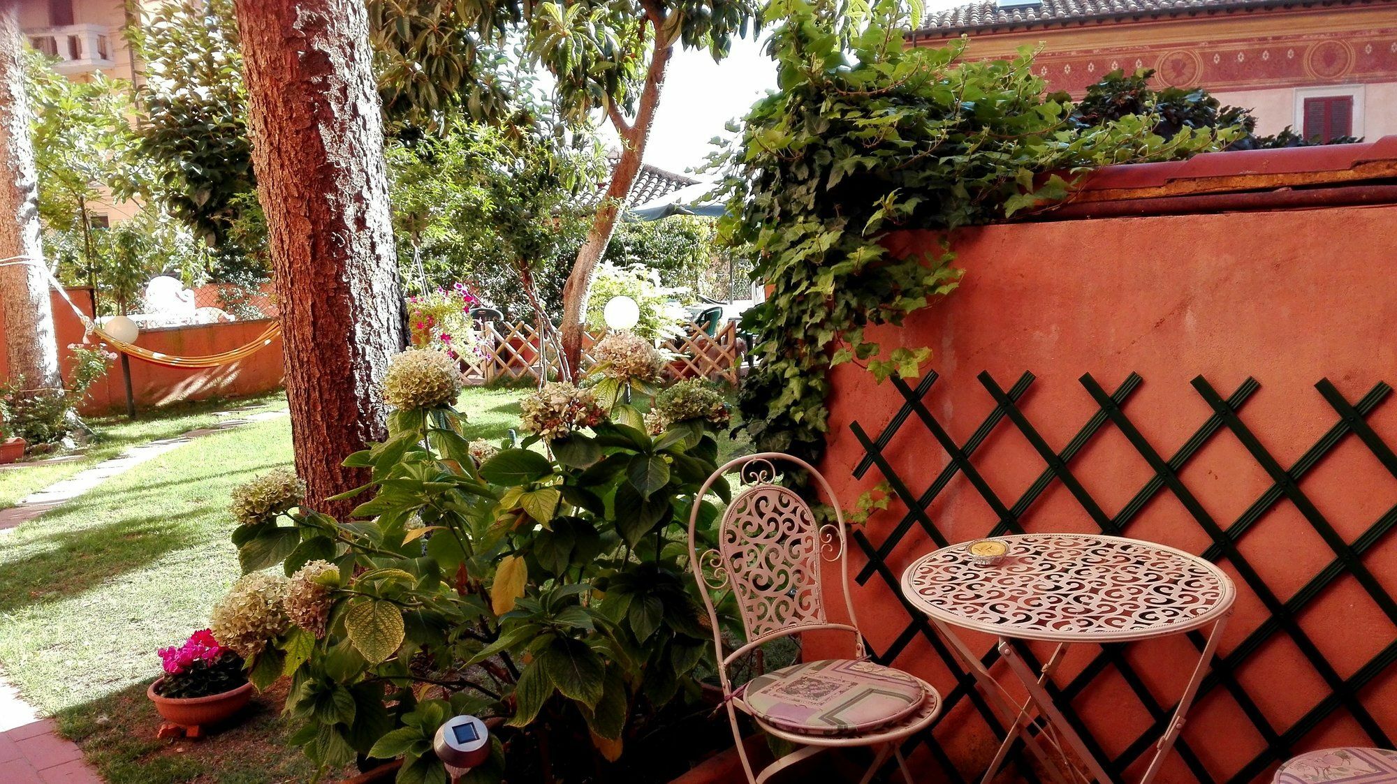 Al Giardino Di Alice Bed and Breakfast Perugia Eksteriør billede
