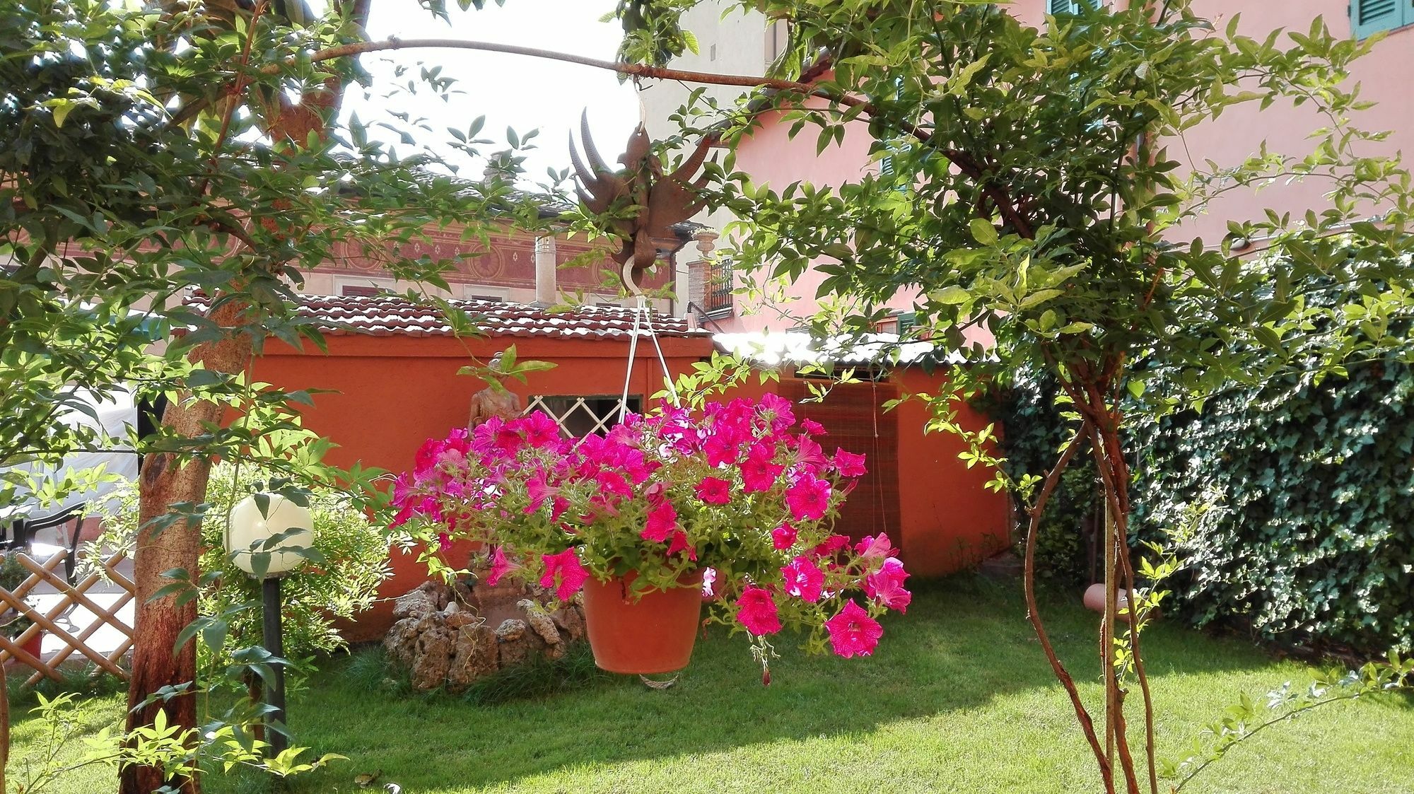 Al Giardino Di Alice Bed and Breakfast Perugia Eksteriør billede