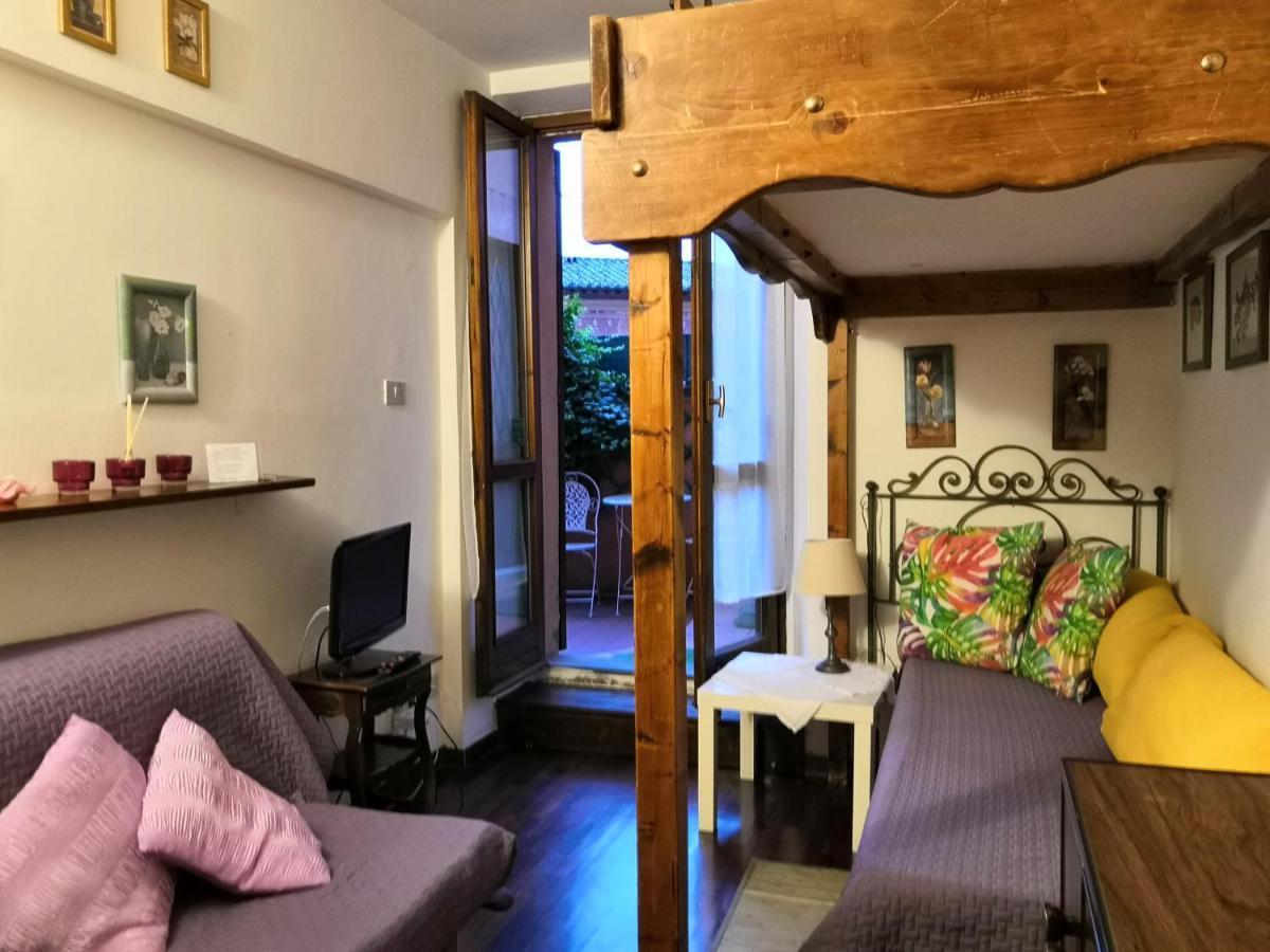 Al Giardino Di Alice Bed and Breakfast Perugia Eksteriør billede